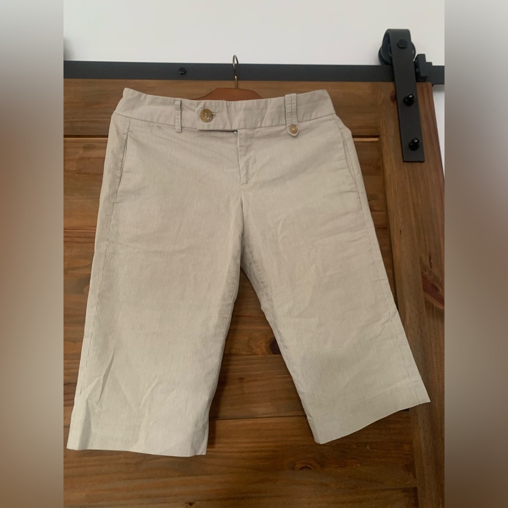 Holt Renfrew bermuda short Cream stripped lines  size 2